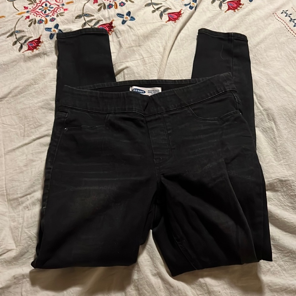Old Navy rockstar midrise jegging. Pull on style. Faux pockets. Size 8. EUC.